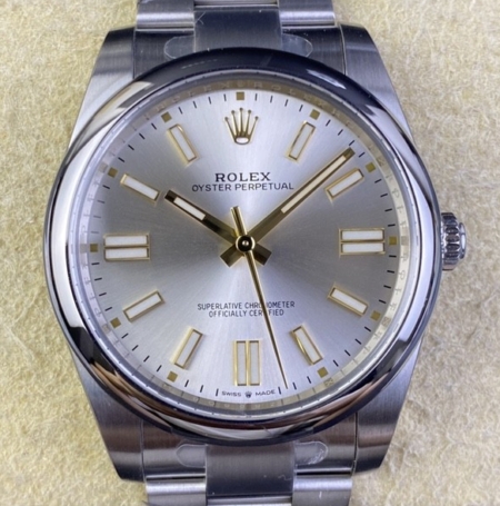 Clean Factory Rolex Oyster Perpetual M124300-0001 Silver Dial Size 41mm