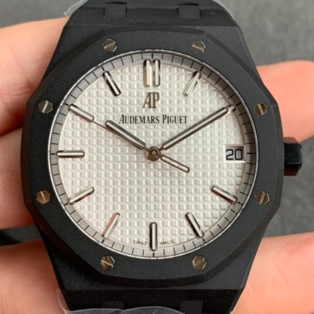 ZF Factory Audemars Piguet Royal Oak 15500 White Dial Replica Watch