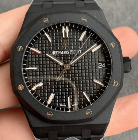 ZF Factory Audemars Piguet Royal Oak 15500 Black Dial Replica