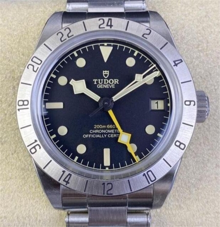 ZF Factory Tudor Heritage Black Bay M79470-0001 Replica Watch