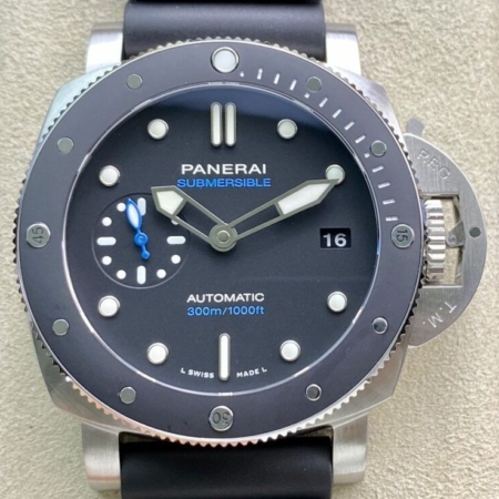 VS Factory Panerai Submersible PAM00683 Black Dial Size 42mm