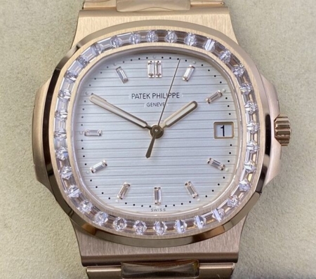 PPF Factory Replica Patek Philippe Watches Nautilus 5711 Rose Gold Watches Diamond Bezel