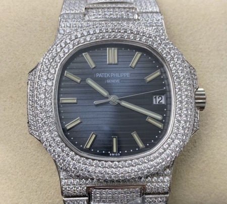 R8 Factory imitates Patek Philippe Watch Nautilus 5711 Blue Diamond Dial