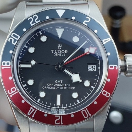 ZF Factory Replica Tudor Watch Heritage Black Bay M79830RB-0001: A GMT Masterpiece