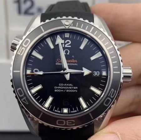 VS Omega Black Dial Seamaster Diver 600M 232.32.42.21.01.003