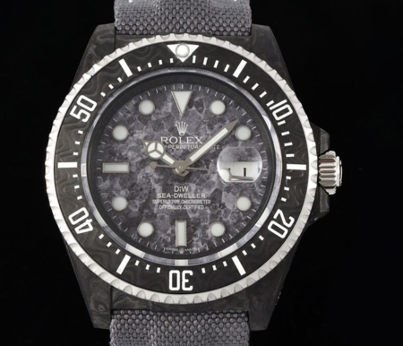 DIW Custom Relica Rolex Sea-Dweller Black Carbon Fiber Case – A Masterpiece of Innovation and Craftsmanship