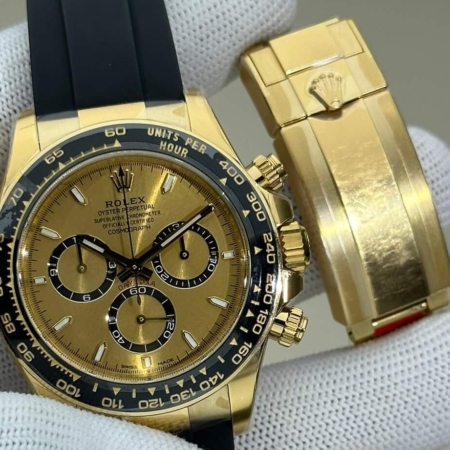 Clean Factory's New Rubber Strap Gold Rolex Daytona Replica Watch M126518-0010