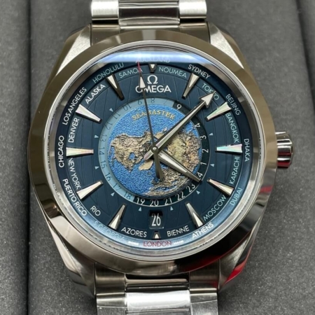 VS Factory Replicas Omega Seamaster 220.10.43.22.03.001 Blue Dial: A Replica Worth Considering